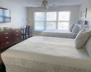 405 N Ocean Boulevard - Photo Thumbnail 9