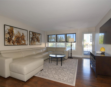 405 N Ocean Boulevard - Photo Thumbnail 4