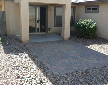 18418 W Westfall Way - Photo Thumbnail 17