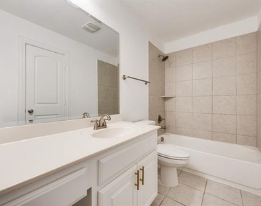 14113 Sugar Hill Drive - Photo Thumbnail 9