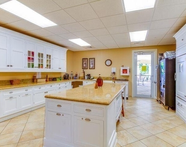 8906 Sandshot Court - Photo Thumbnail 20