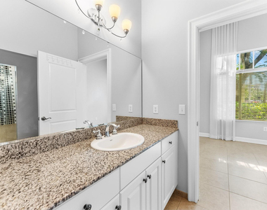 16102 Emerald Estates Drive - Photo Thumbnail 22