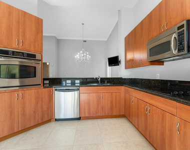 16102 Emerald Estates Drive - Photo Thumbnail 2