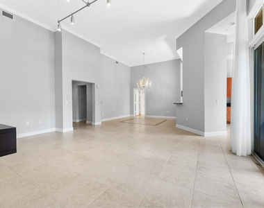 16102 Emerald Estates Drive - Photo Thumbnail 11