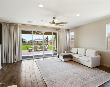 1467 E Torino Court - Photo Thumbnail 6