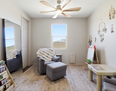 1467 E Torino Court - Photo Thumbnail 12