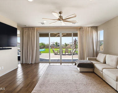 1467 E Torino Court - Photo Thumbnail 5