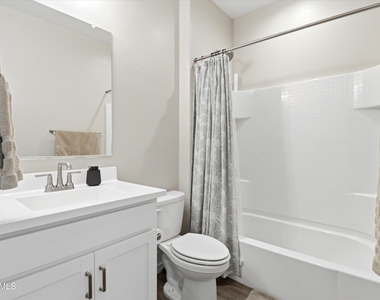 1467 E Torino Court - Photo Thumbnail 16