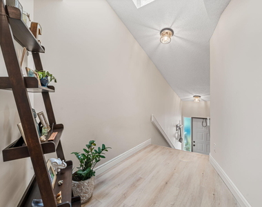 3006 Black Oak Court - Photo Thumbnail 3
