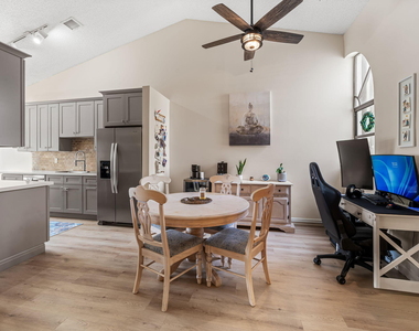 3006 Black Oak Court - Photo Thumbnail 7