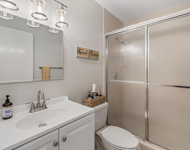 3006 Black Oak Court - Photo Thumbnail 20