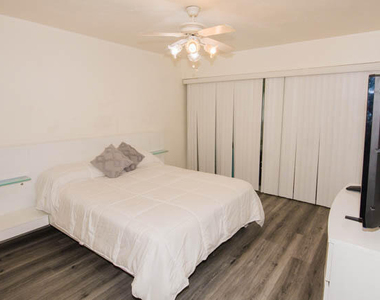 149 West Court - Photo Thumbnail 5