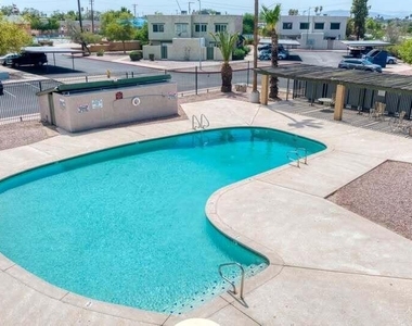 1500 W Rio Salado Parkway Parkway - Photo Thumbnail 7