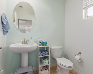 8216 W Albeniz Place - Photo Thumbnail 17