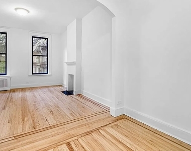 1665 York Avenue - Photo Thumbnail 1