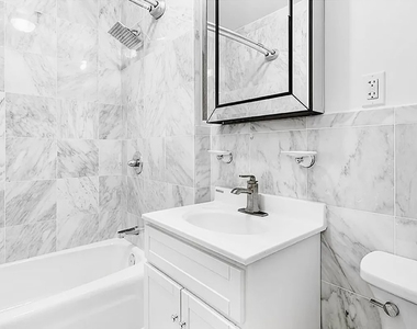 1665 York Avenue - Photo Thumbnail 5
