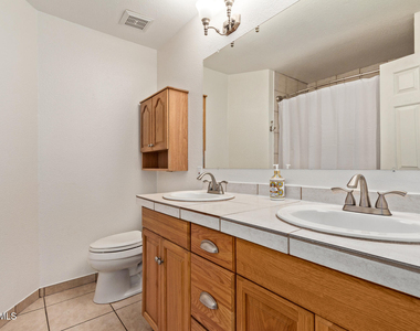 1347 W Lobo Avenue - Photo Thumbnail 25