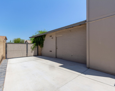 1347 W Lobo Avenue - Photo Thumbnail 28