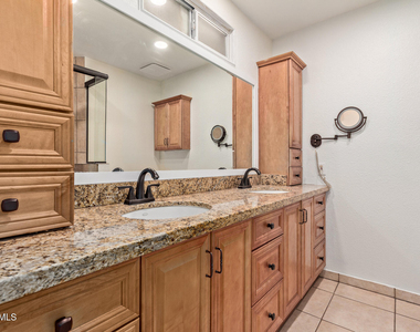 1347 W Lobo Avenue - Photo Thumbnail 15