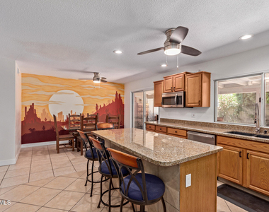 1347 W Lobo Avenue - Photo Thumbnail 9