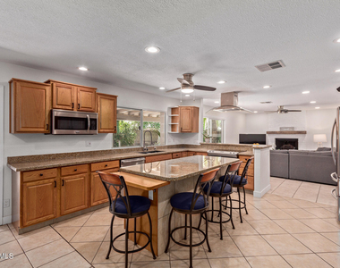 1347 W Lobo Avenue - Photo Thumbnail 8