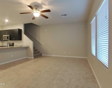 12554 W Hummingbird Terrace - Photo Thumbnail 2