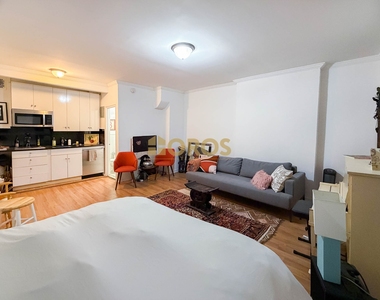 38 Grand Street - Photo Thumbnail 1