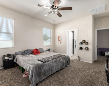 4189 S 243rd Drive - Photo Thumbnail 11