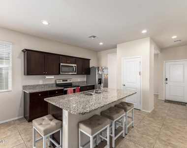 4189 S 243rd Drive - Photo Thumbnail 6