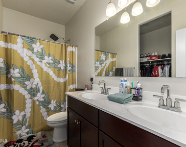 4189 S 243rd Drive - Photo Thumbnail 12