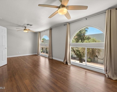 4233 N Miller Road - Photo Thumbnail 21