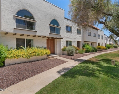 4233 N Miller Road - Photo Thumbnail 38