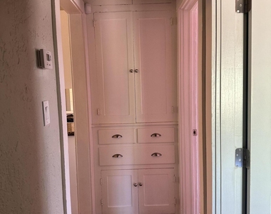 1426 E Sheridan Street - Photo Thumbnail 11
