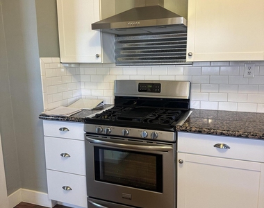 1426 E Sheridan Street - Photo Thumbnail 4