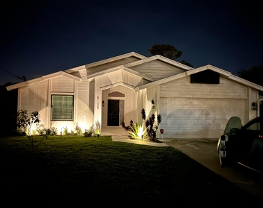 6135 Drake Street - Photo Thumbnail 1