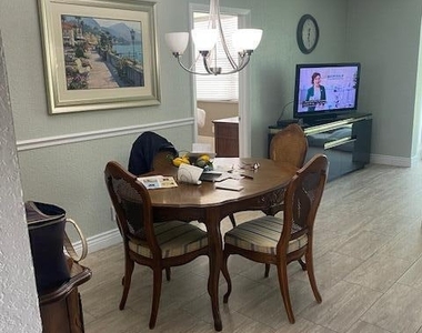 10 Willowbrook Lane - Photo Thumbnail 10