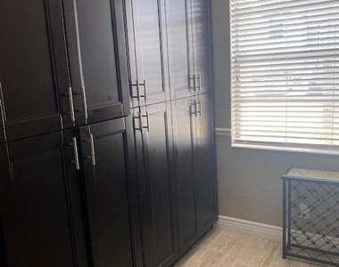 10 Willowbrook Lane - Photo Thumbnail 3