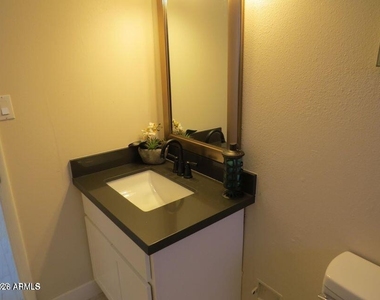 3618 W El Caminito Drive - Photo Thumbnail 10