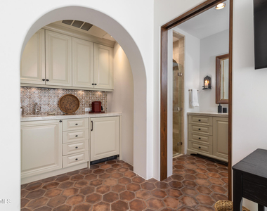 4949 E Lincoln Drive - Photo Thumbnail 31