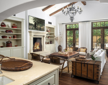 4949 E Lincoln Drive - Photo Thumbnail 4