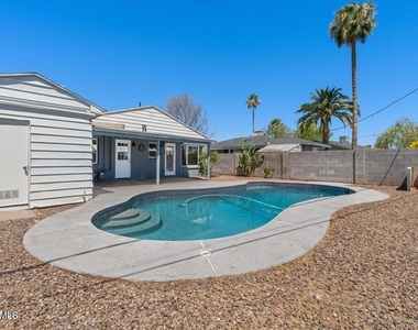 4517 N 10th Avenue - Photo Thumbnail 25