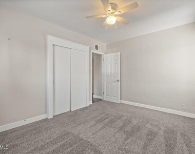 4517 N 10th Avenue - Photo Thumbnail 18