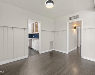 4517 N 10th Avenue - Photo Thumbnail 6