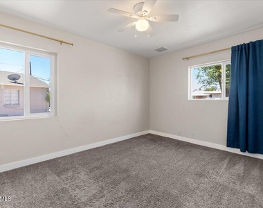 4517 N 10th Avenue - Photo Thumbnail 17