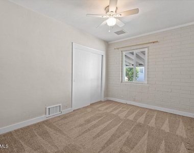 4517 N 10th Avenue - Photo Thumbnail 14