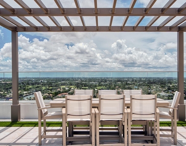 4020 Galt Ocean Drive - Photo Thumbnail 62