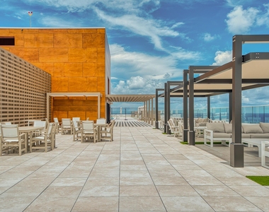 4020 Galt Ocean Drive - Photo Thumbnail 60