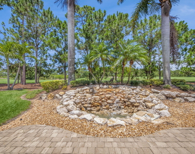 8901 Champions Way - Photo Thumbnail 20