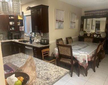 5765 Strawberry Lakes Circle - Photo Thumbnail 11