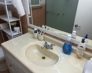 5765 Strawberry Lakes Circle - Photo Thumbnail 23